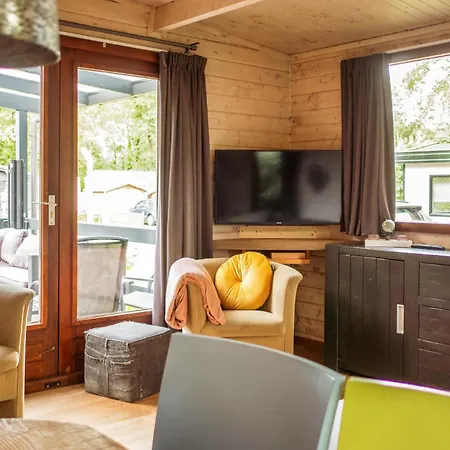 Amazing Stacaravan In Camping Zeeland