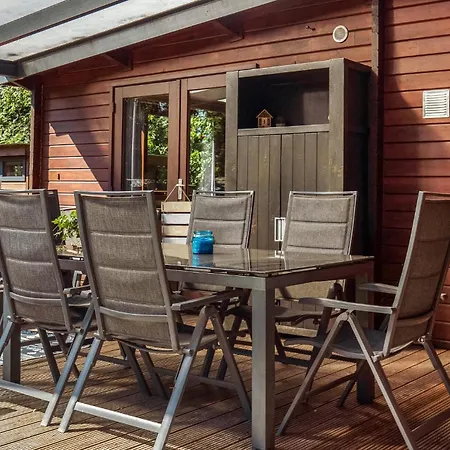 Camping Amazing Stacaravan In Zeeland